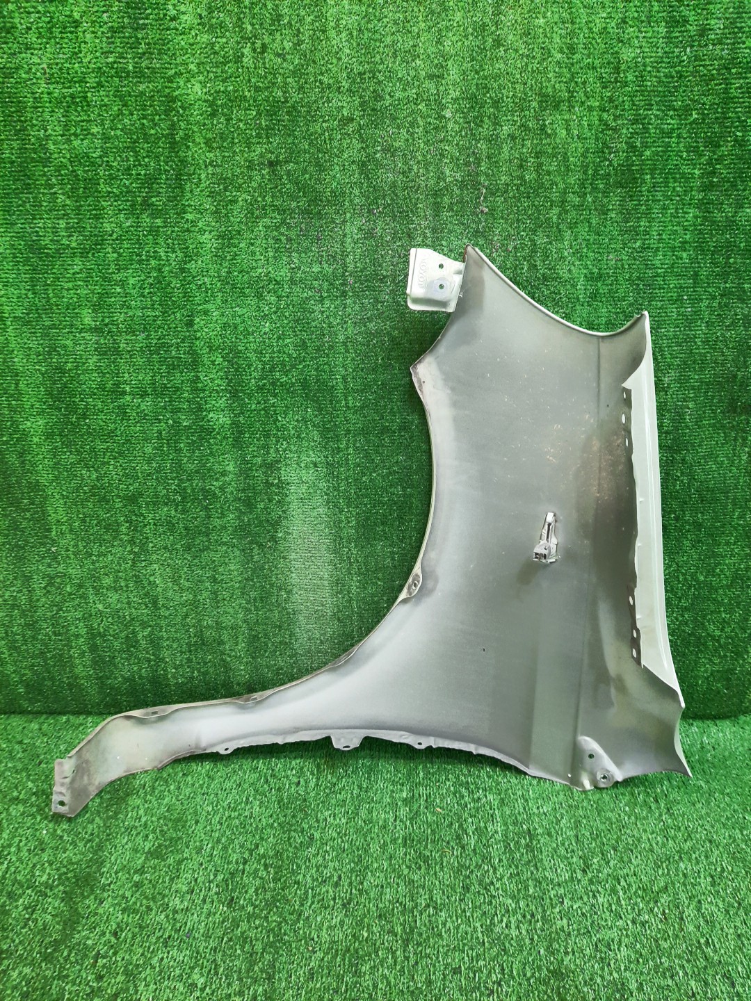 Крыло правое переднее TOYOTA VITZ, YARIS SCP10, NCP10, SCP13, NCP15, NCP11, NCP13 11482 4 ракурс
