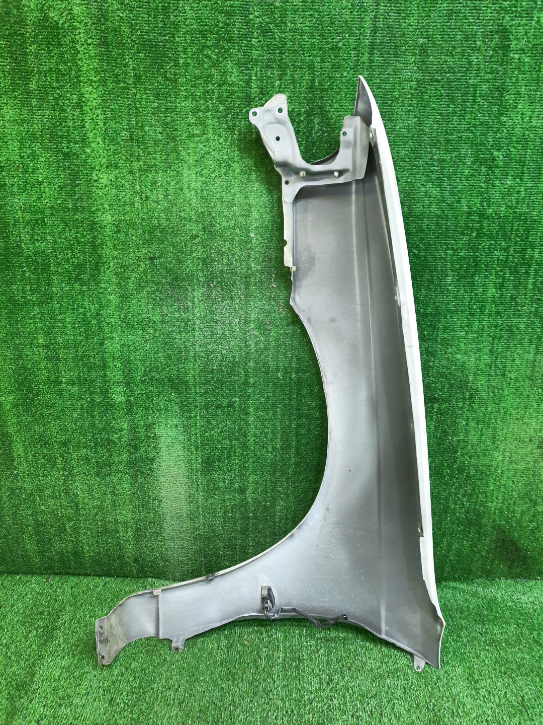 Крыло правое переднее SUBARU LEGACY BGB, BD5, BG5, BG9, BD9, BG3, BD3, BG4, BG7, BD4 11501 2 ракурс