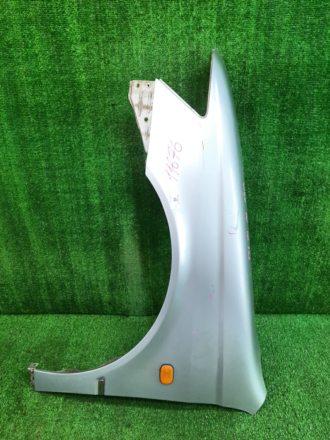 Крыло левое переднее TOYOTA VISTA, VISTA ARDEO ZZV50, AZV50, SV50, SV55, AZV55, ZZV50G, SV50G, SV55G, AZV50G, AZV55G 11676 1 ракурс