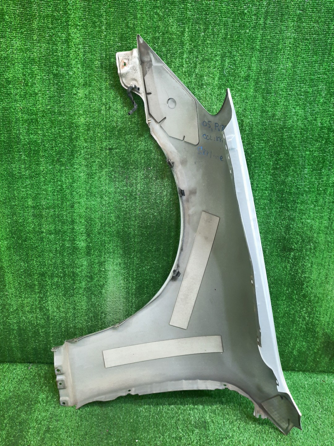 Крыло правое переднее NISSAN SKYLINE V35 11690 2 ракурс