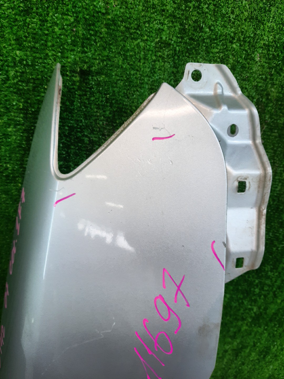 Крыло правое переднее TOYOTA COROLLA FIELDER, COROLLA  AXIO ZRE144G, ZRE142G, NZE144G, NZE141G, NZE141, NZE144, ZRE142, ZRE144 11697 2 ракурс