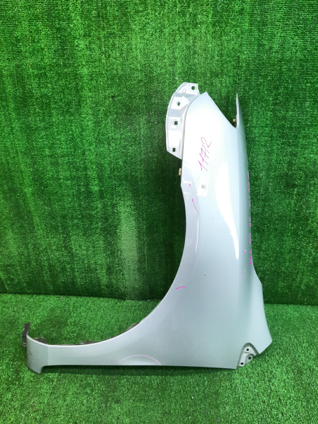 Крыло левое переднее TOYOTA COROLLA FIELDER, COROLLA  AXIO ZRE144G, ZRE142G, NZE144G, NZE141G, NZE141, NZE144, ZRE142, ZRE144 11712 1 ракурс