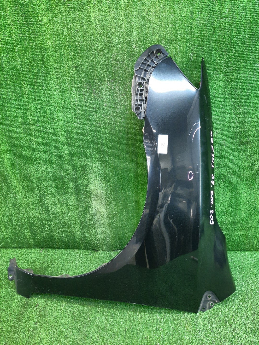 Крыло левое переднее TOYOTA COROLLA FIELDER, COROLLA  AXIO ZRE144G, ZRE142G, NZE144G, NZE141G, NZE141, NZE144, ZRE142, ZRE144 11726 1 ракурс