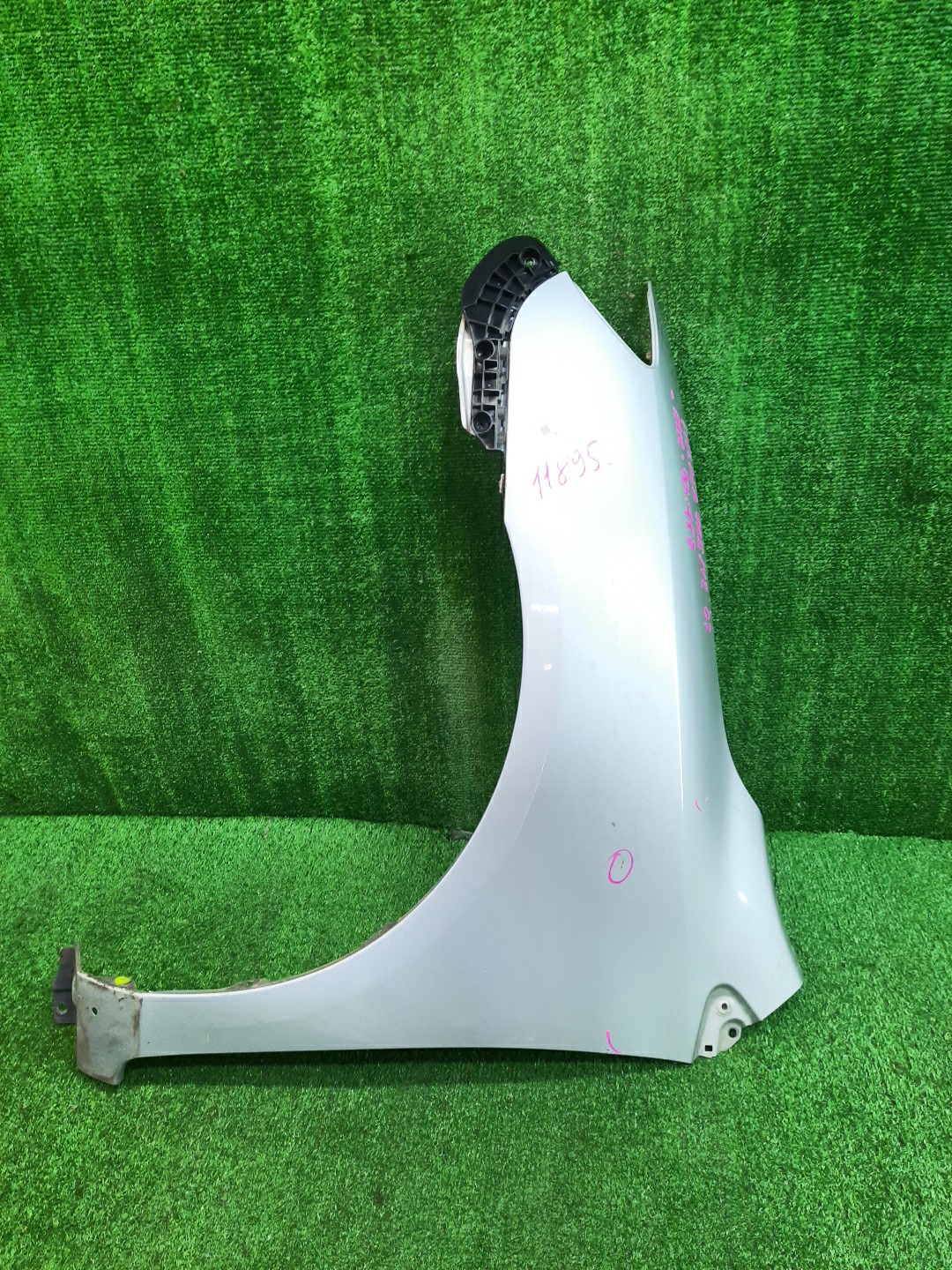 Крыло левое переднее TOYOTA COROLLA FIELDER, COROLLA  AXIO ZRE144G, ZRE142G, NZE144G, NZE141G, NZE141, NZE144, ZRE142, ZRE144 11895 1 ракурс