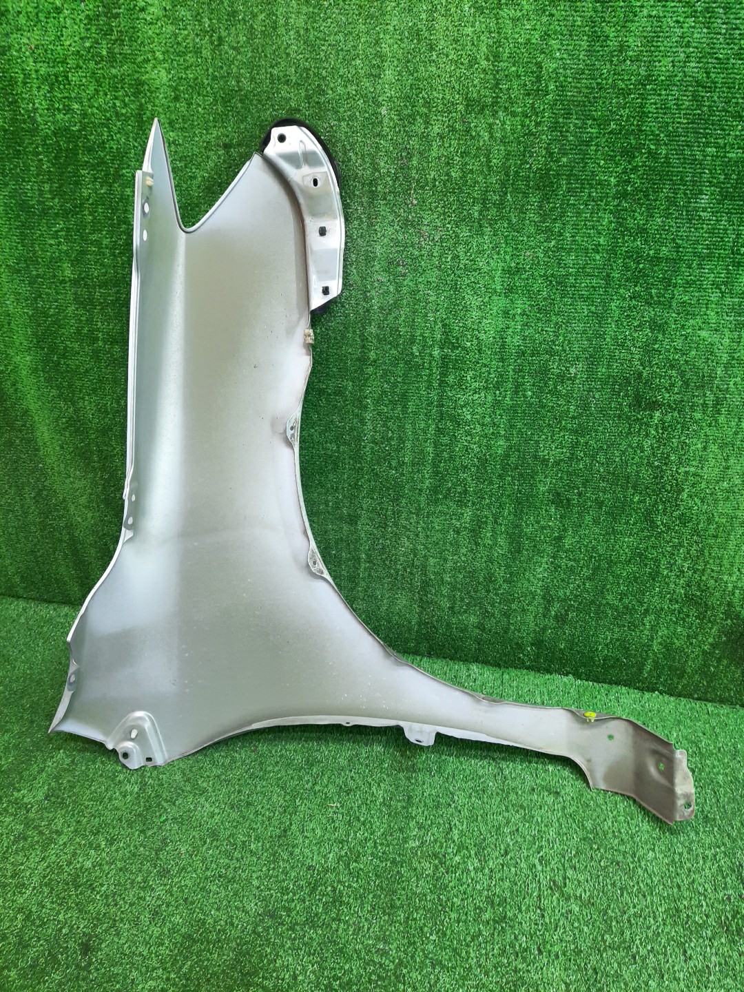 Крыло левое переднее TOYOTA COROLLA FIELDER, COROLLA  AXIO ZRE144G, ZRE142G, NZE144G, NZE141G, NZE141, NZE144, ZRE142, ZRE144 11895 4 ракурс