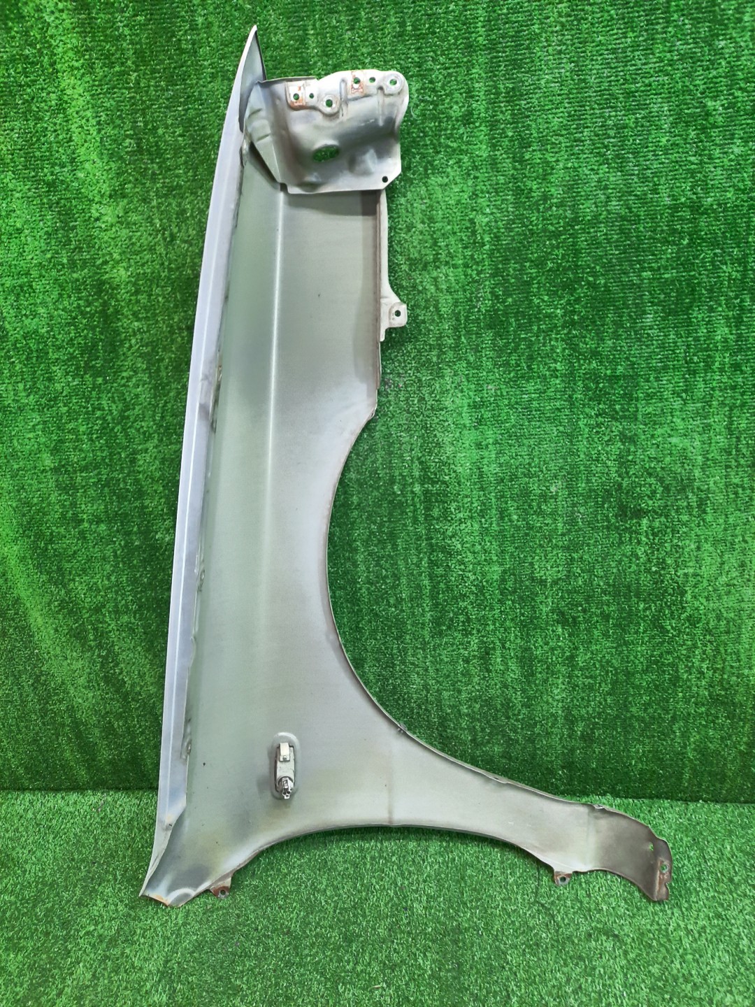 Крыло левое переднее SUBARU IMPREZA GC8, GF2, GF3, GF5, GF8, GF1, GF4, GC1, GF6, GC4, GC6 11902 4 ракурс