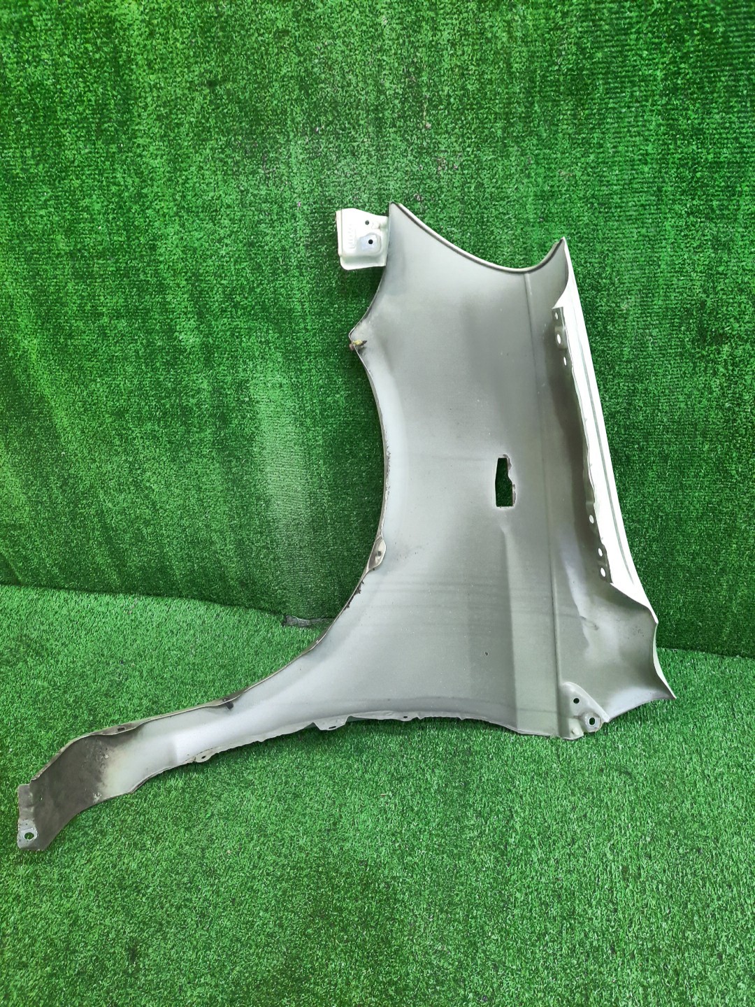 Крыло правое переднее TOYOTA VITZ, YARIS SCP10, NCP10, SCP13, NCP15, NCP11, NCP13 11913 3 ракурс