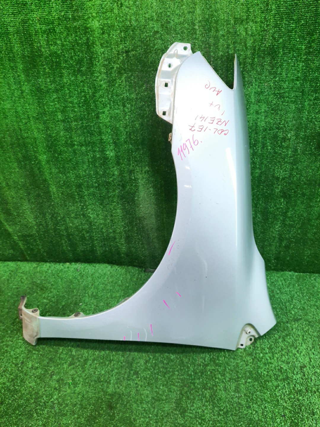 Крыло левое переднее TOYOTA COROLLA FIELDER, COROLLA  AXIO ZRE144G, ZRE142G, NZE144G, NZE141G, NZE141, NZE144, ZRE142, ZRE144 11976 1 ракурс