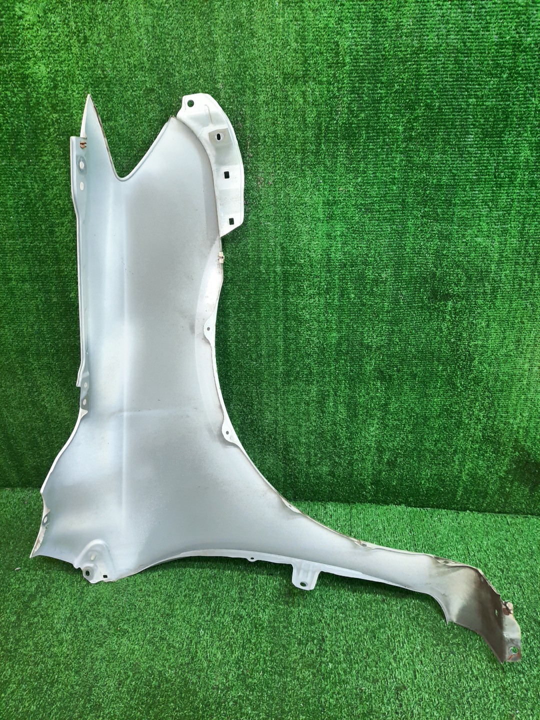 Крыло левое переднее TOYOTA COROLLA FIELDER, COROLLA  AXIO ZRE144G, ZRE142G, NZE144G, NZE141G, NZE141, NZE144, ZRE142, ZRE144 11977 4 ракурс