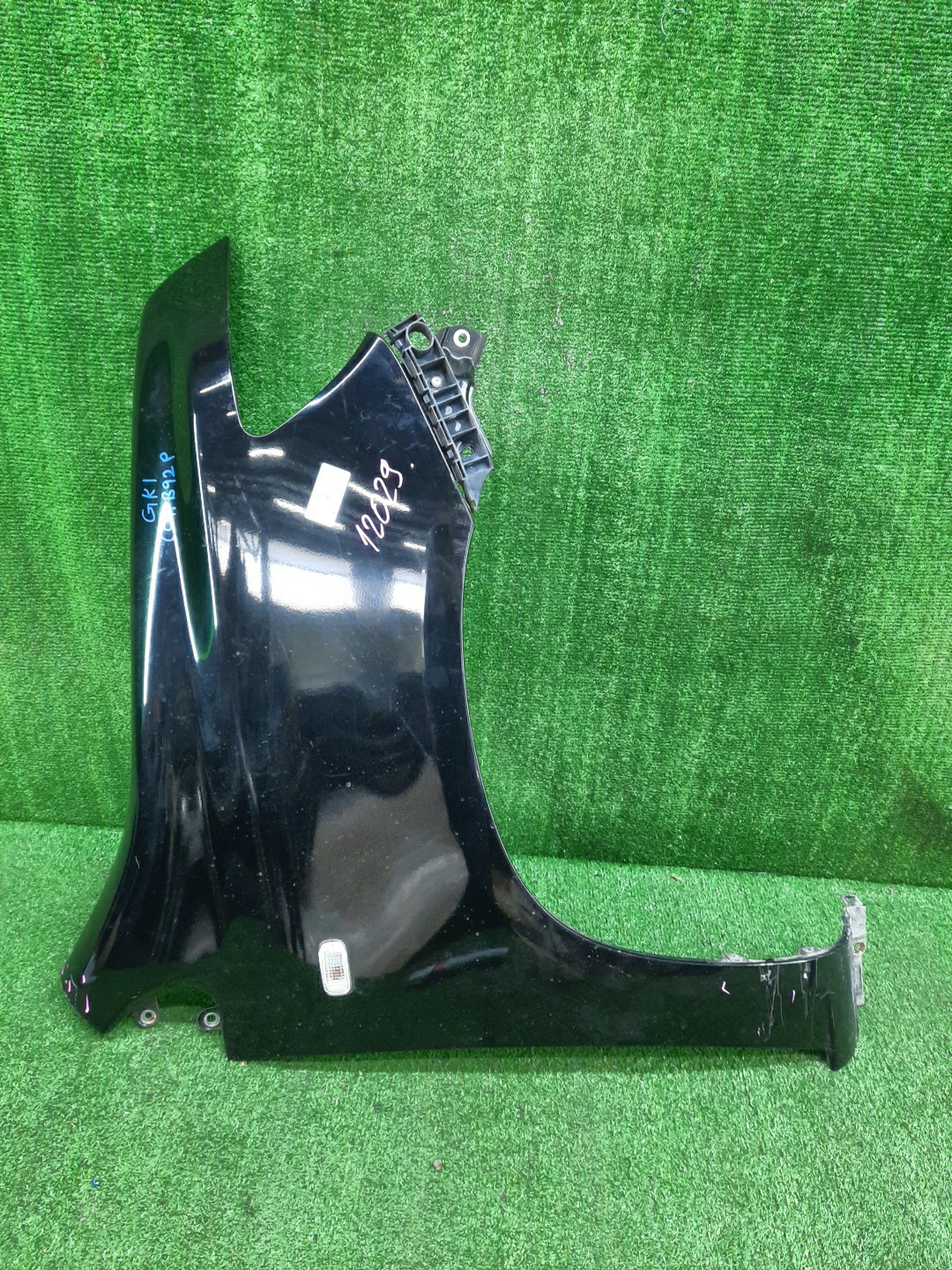 Крыло правое переднее HONDA MOBILIO SPIKE GK1, GK2 12029 1 ракурс