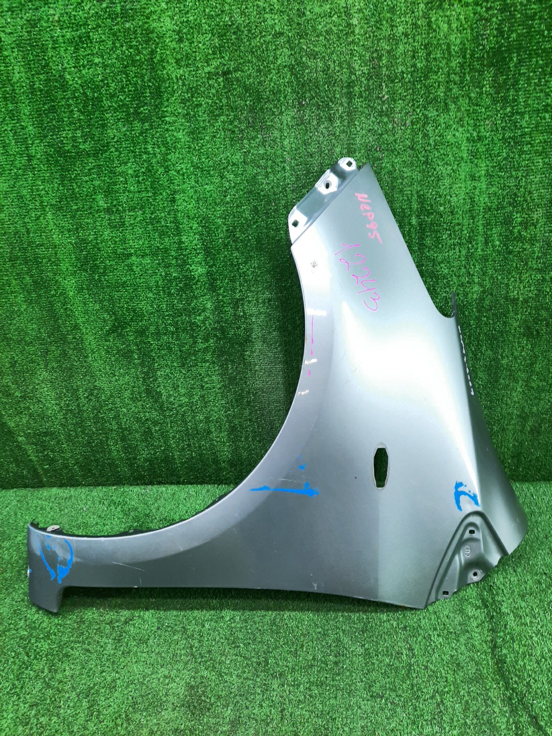 Крыло левое переднее TOYOTA VITZ SCP90, KSP90, NCP95, NCP91 12243 1 ракурс