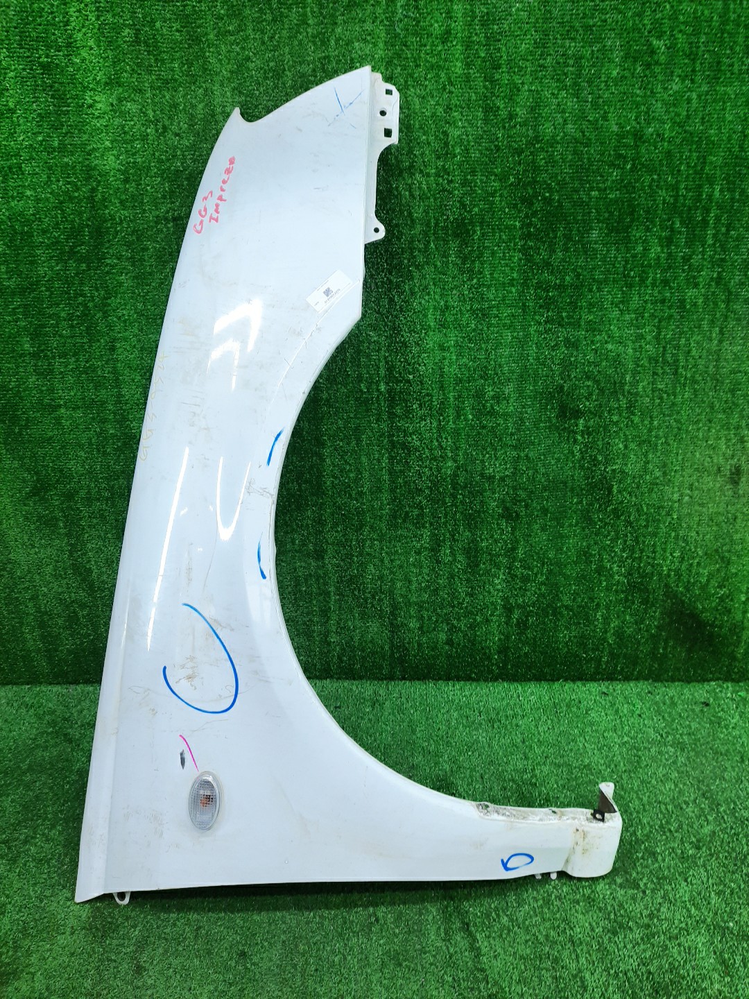 Крыло правое переднее SUBARU IMPREZA WRX, IMPREZA GDA, GGA, GDD, GG2, GG9, GGD, GG3, GGC, GD3, GD2, GD9 12270 1 ракурс