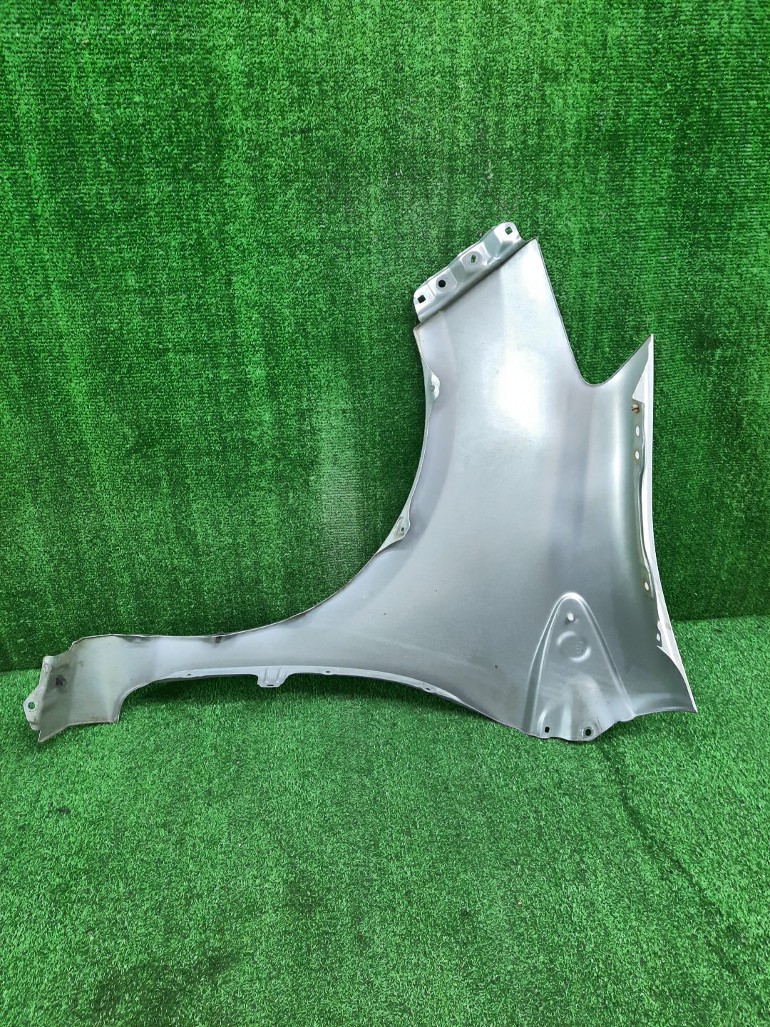 Крыло правое переднее TOYOTA VITZ, YARIS KSP130, NSP130, NSP135, NCP131 12313 4 ракурс