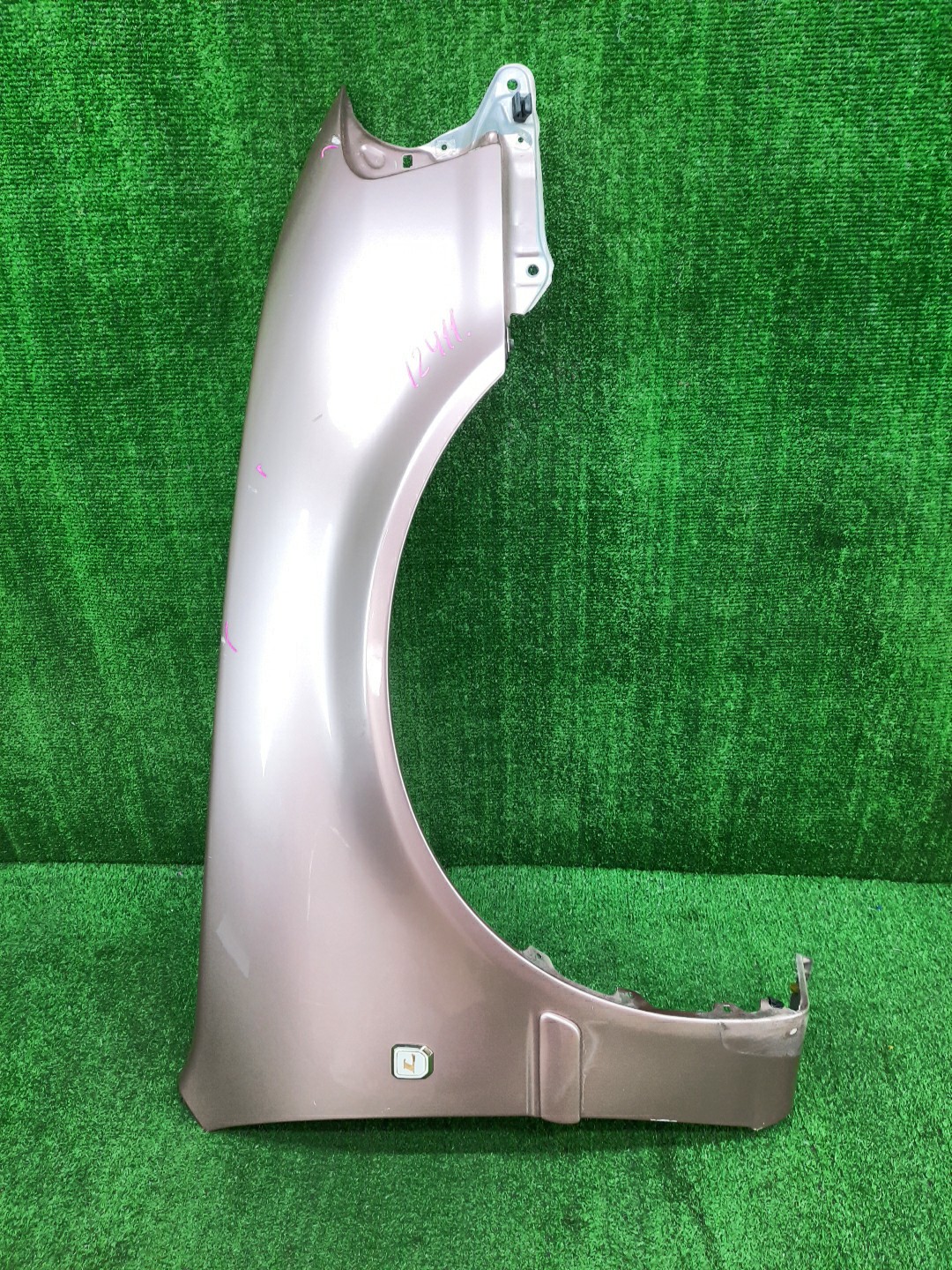 Крыло правое переднее TOYOTA SPRINTER AE111, AE114, AE110, EE111, CE110, CE114 12411 1 ракурс