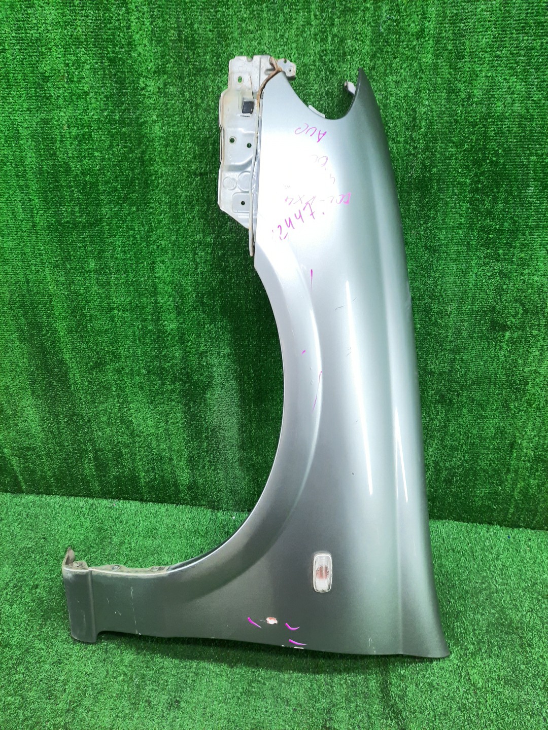 Крыло левое переднее NISSAN BLUEBIRD SYLPHY G10, QG10, FG10, TG10, QNG10 12447 1 ракурс