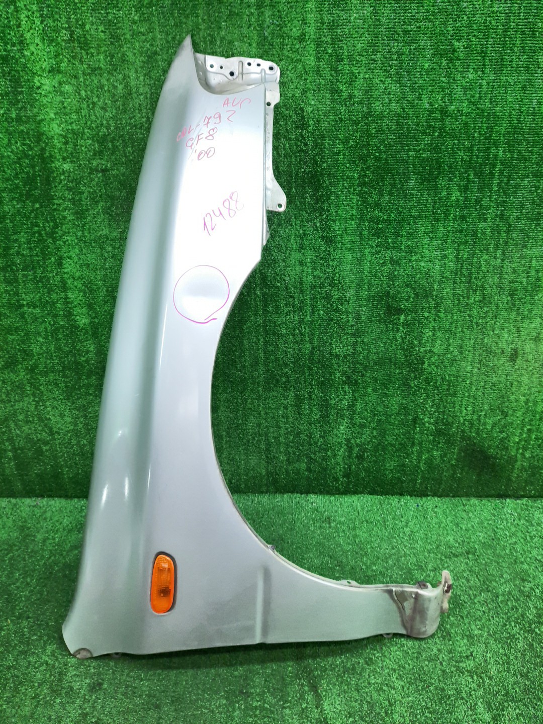 Крыло правое переднее SUBARU IMPREZA GC8, GF2, GF3, GF5, GF8, GF1, GF4, GC1, GF6, GC4, GC6 12488 1 ракурс