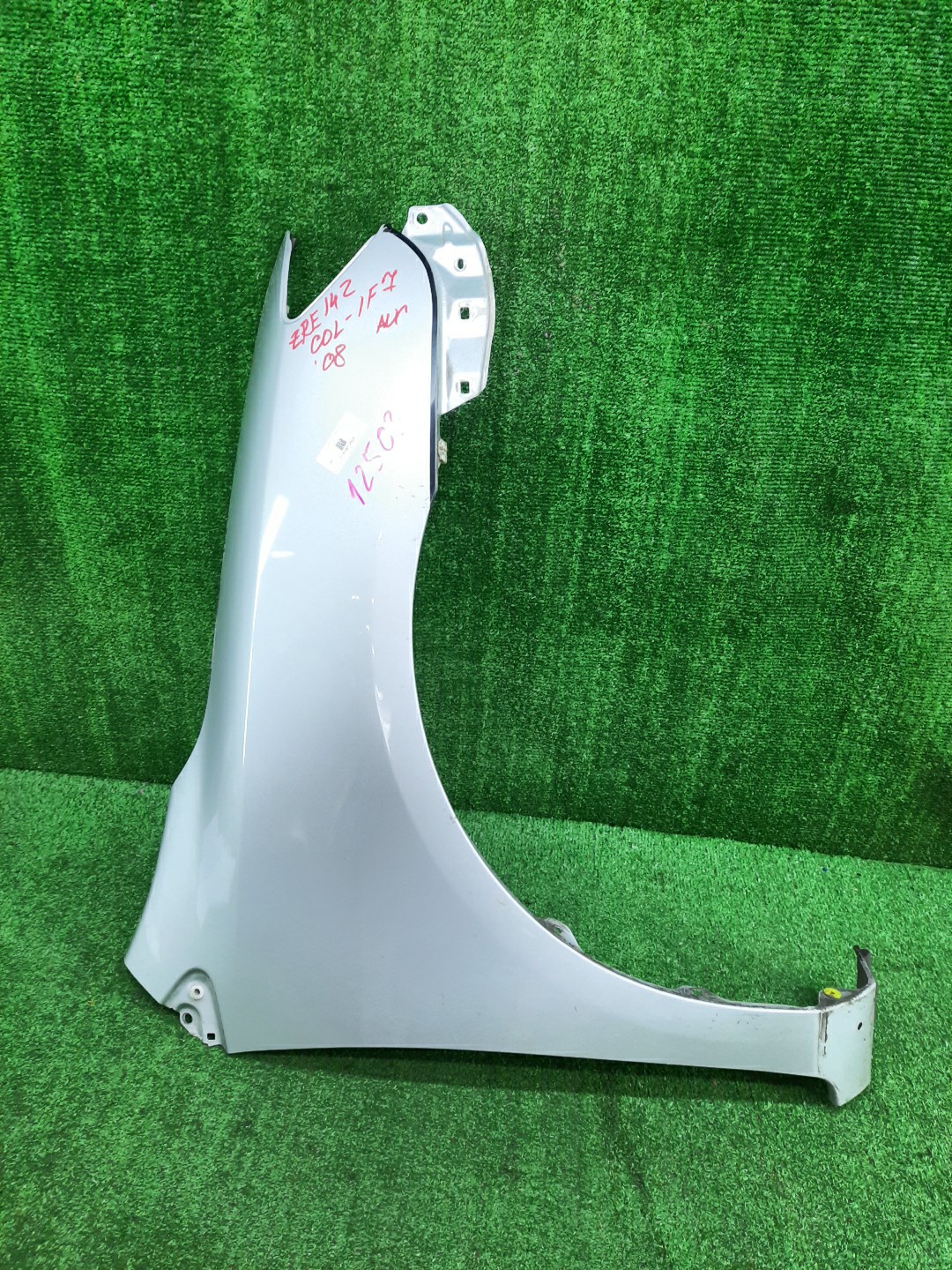 Крыло правое переднее TOYOTA COROLLA FIELDER, COROLLA  AXIO ZRE144G, ZRE142G, NZE144G, NZE141G, NZE141, NZE144, ZRE142, ZRE144 12503 1 ракурс