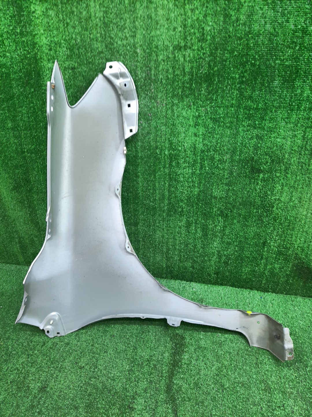 Крыло левое переднее TOYOTA COROLLA FIELDER, COROLLA  AXIO ZRE144G, ZRE142G, NZE144G, NZE141G, NZE141, NZE144, ZRE142, ZRE144 12526 4 ракурс