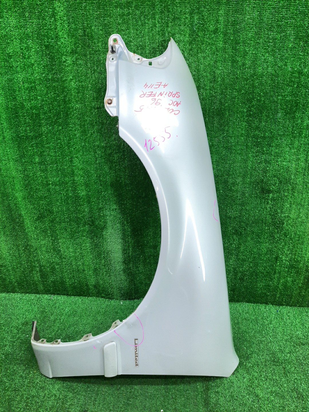 Крыло левое переднее TOYOTA SPRINTER AE111, AE114, AE110, EE111, CE110, CE114 12555 1 ракурс