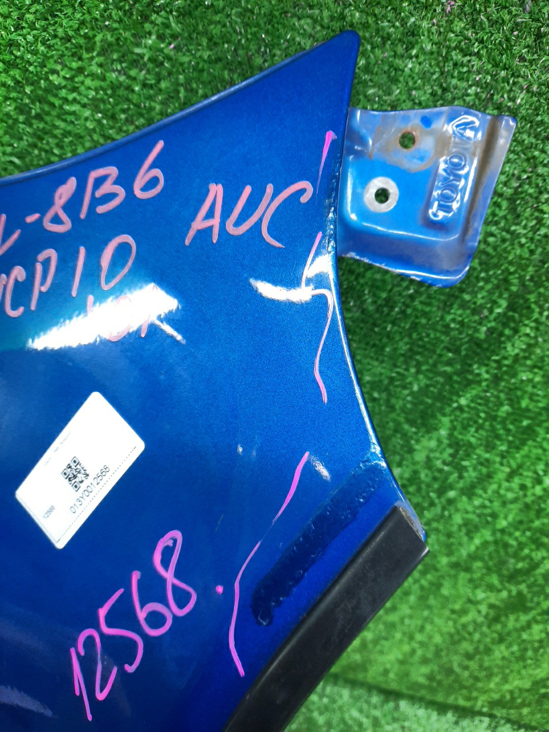 Крыло правое переднее TOYOTA VITZ, YARIS SCP10, NCP10, SCP13, NCP15, NCP11, NCP13 12568 3 ракурс