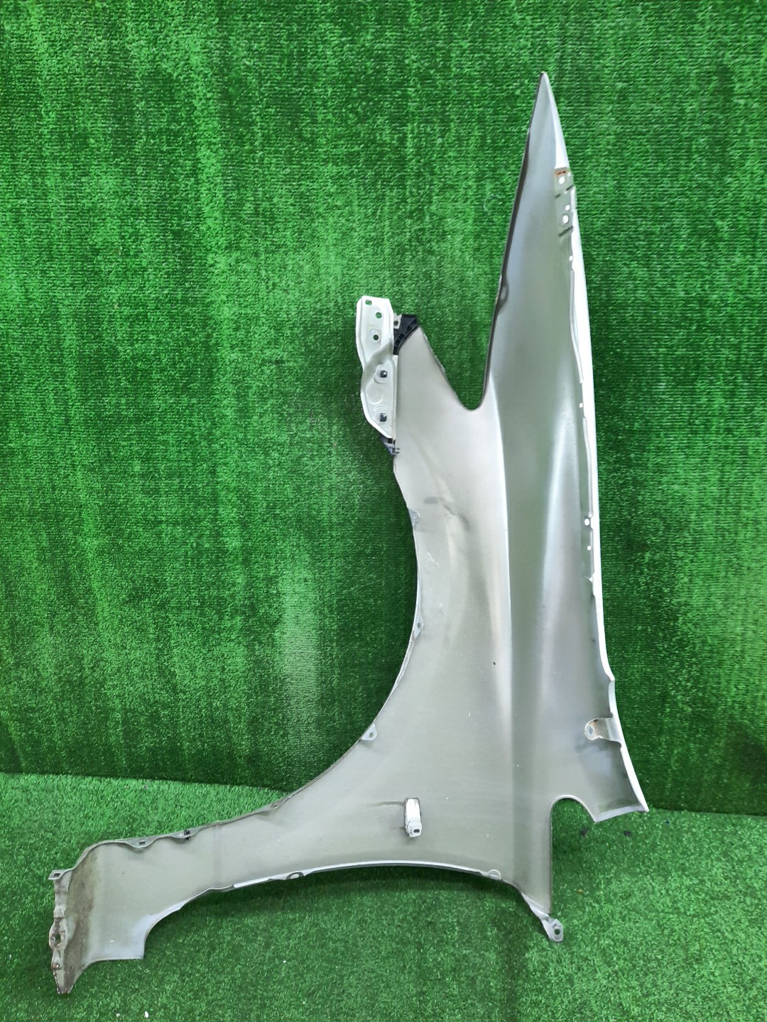 Крыло правое переднее HONDA CIVIC FD2, FD1, FD3 12640 4 ракурс