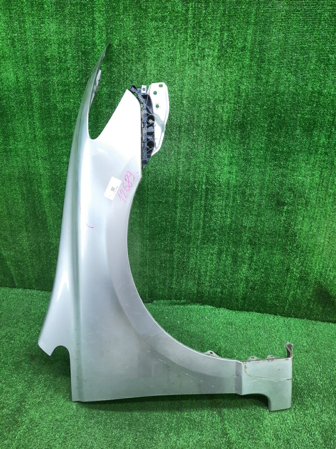 Крыло правое переднее HONDA CIVIC FD2, FD1, FD3 12689 1 ракурс Крыло правое переднее HONDA CIVIC FD2, FD1, FD3 12689 1 ракурс