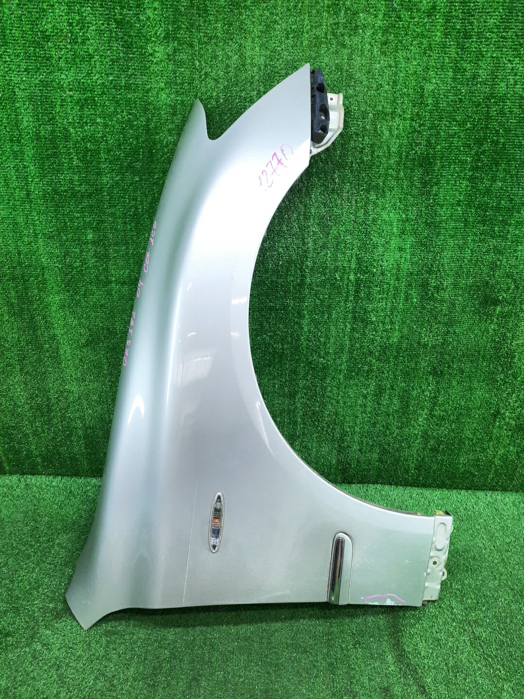 Крыло правое переднее TOYOTA CROWN GRS182, GRS180, GRS181, GRS183, GRS184 12770 1 ракурс