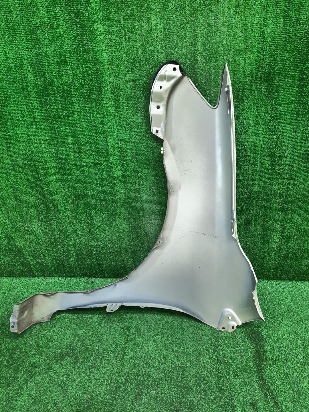 Крыло правое переднее TOYOTA COROLLA FIELDER, COROLLA  AXIO ZRE144G, ZRE142G, NZE144G, NZE141G, NZE141, NZE144, ZRE142, ZRE144 12775 3 ракурс