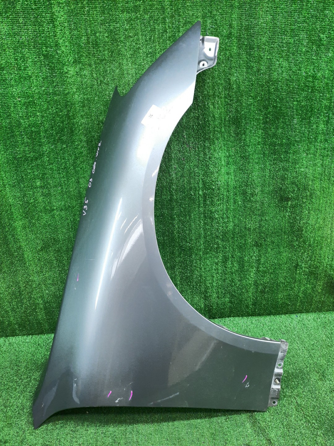Крыло правое переднее NISSAN SKYLINE V35 12802 1 ракурс Крыло правое переднее NISSAN SKYLINE V35 12802 1 ракурс