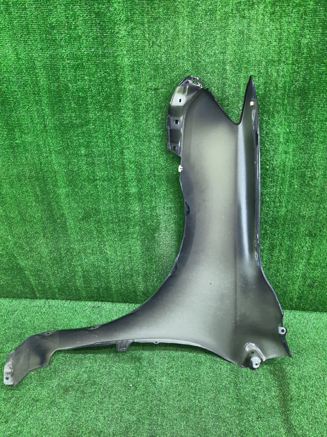 Крыло правое переднее TOYOTA COROLLA FIELDER, COROLLA  AXIO ZRE144G, ZRE142G, NZE144G, NZE141G, NZE141, NZE144, ZRE142, ZRE144 12811 4 ракурс