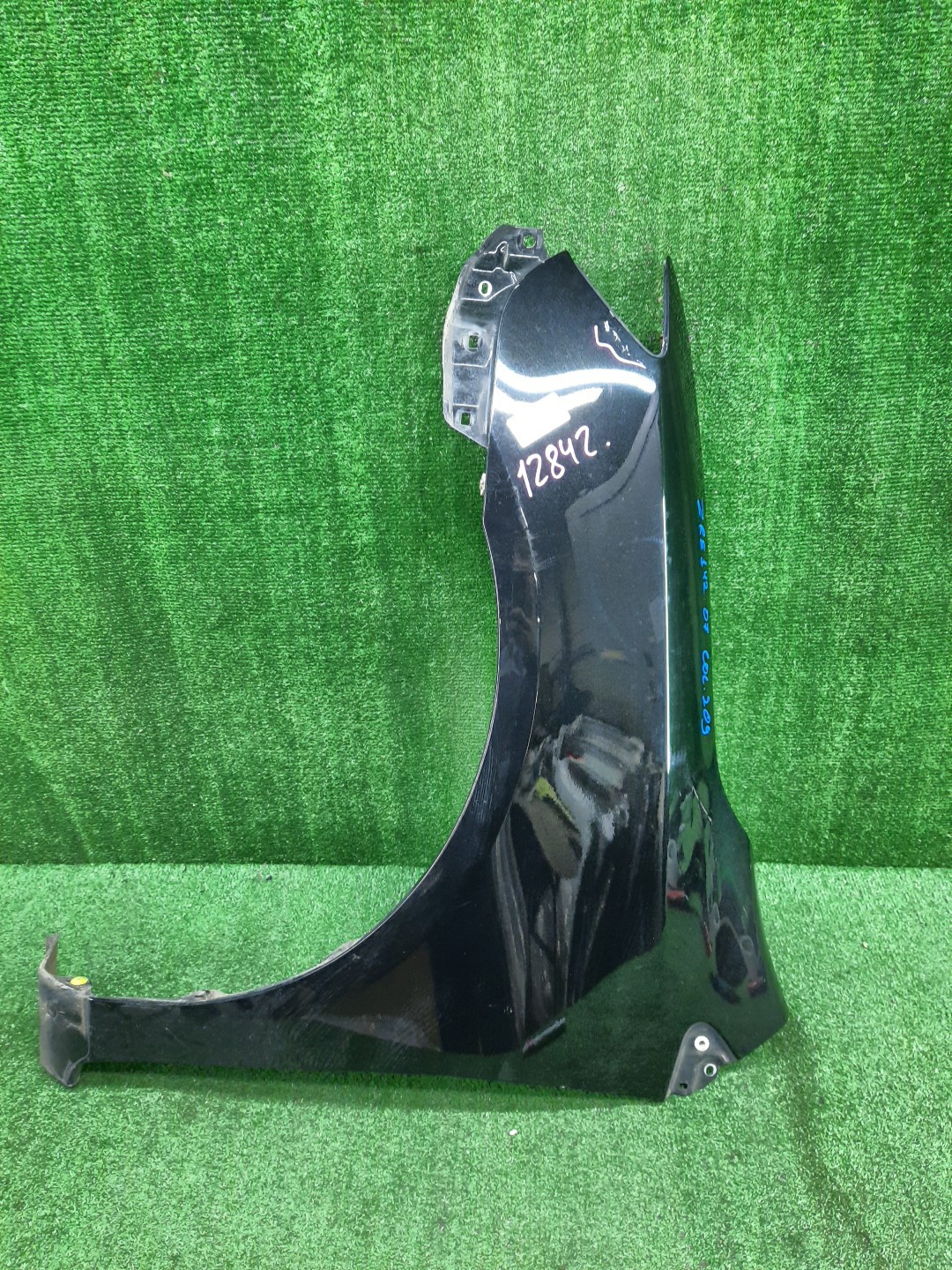 Крыло левое переднее TOYOTA COROLLA FIELDER, COROLLA  AXIO ZRE144G, ZRE142G, NZE144G, NZE141G, NZE141, NZE144, ZRE142, ZRE144 12842 1 ракурс