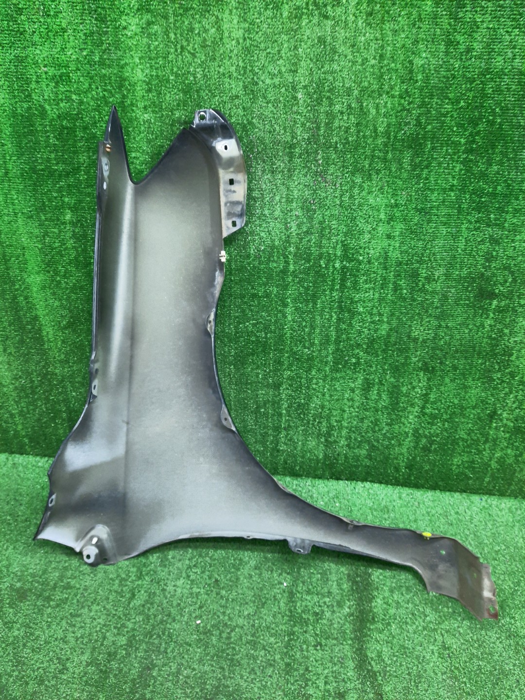 Крыло левое переднее TOYOTA COROLLA FIELDER, COROLLA  AXIO ZRE144G, ZRE142G, NZE144G, NZE141G, NZE141, NZE144, ZRE142, ZRE144 12842 3 ракурс