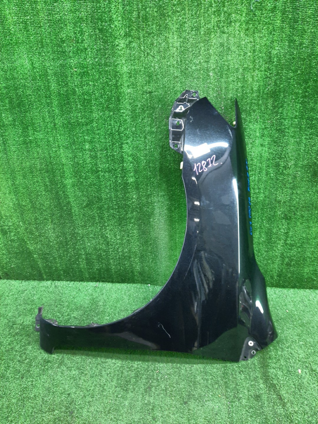 Крыло левое переднее TOYOTA COROLLA FIELDER, COROLLA  AXIO ZRE144G, ZRE142G, NZE144G, NZE141G, NZE141, NZE144, ZRE142, ZRE144 12872 1 ракурс