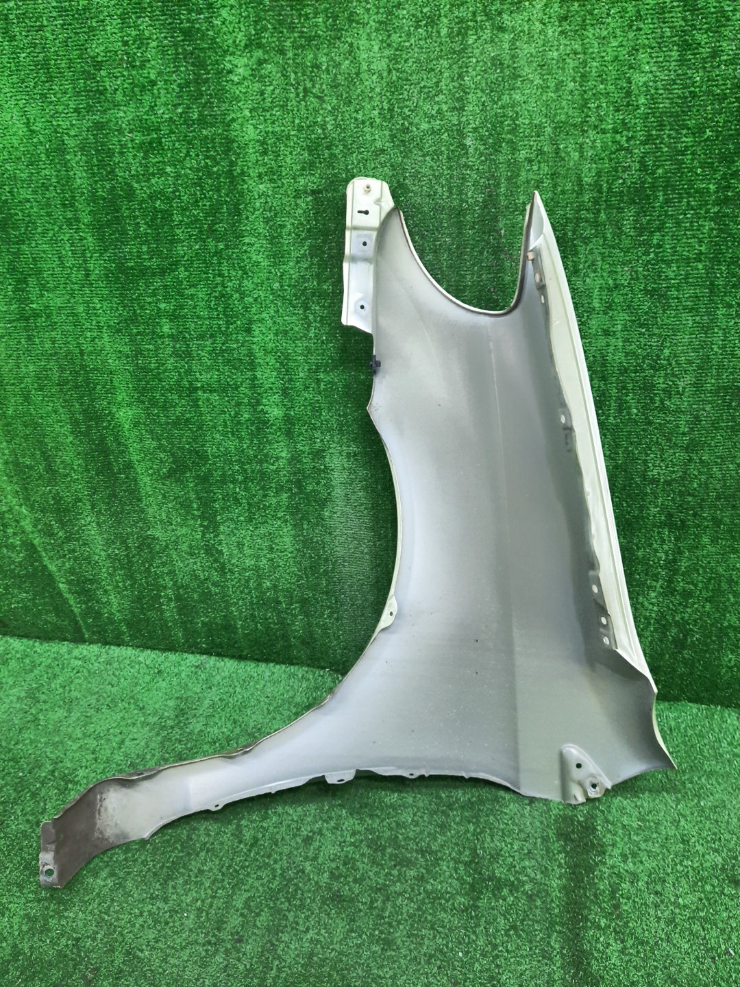 Крыло правое переднее TOYOTA PLATZ NCP12, SCP11, NCP16 12942 4 ракурс