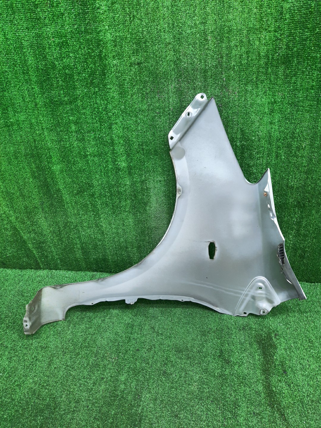Крыло правое переднее TOYOTA VITZ SCP90, KSP90, NCP95, NCP91 13062 3 ракурс