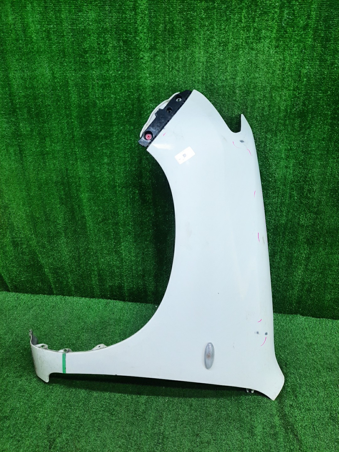 Крыло левое переднее TOYOTA PROBOX, SUCCEED NSP160V, NCP160V, NCP165V, NHP160V 13095 1 ракурс