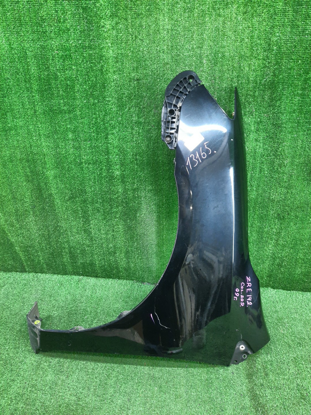 Крыло левое переднее TOYOTA COROLLA FIELDER, COROLLA  AXIO ZRE144G, ZRE142G, NZE144G, NZE141G, NZE141, NZE144, ZRE142, ZRE144 13165 1 ракурс