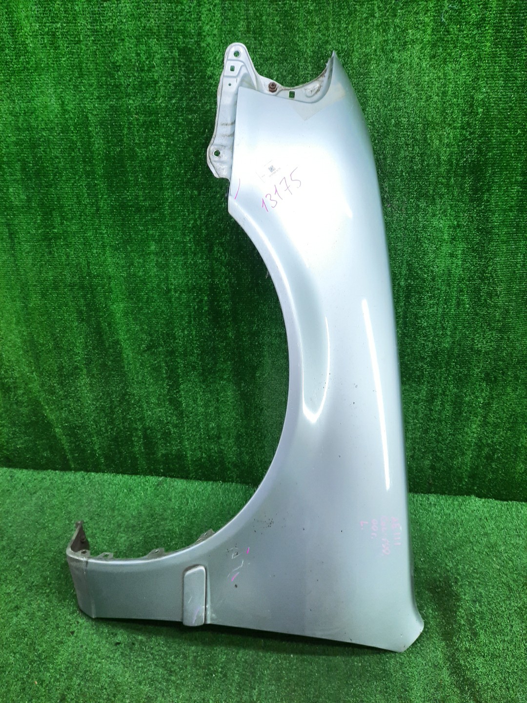 Крыло левое переднее TOYOTA SPRINTER AE111, AE114, AE110, EE111, CE110, CE114 13175 1 ракурс