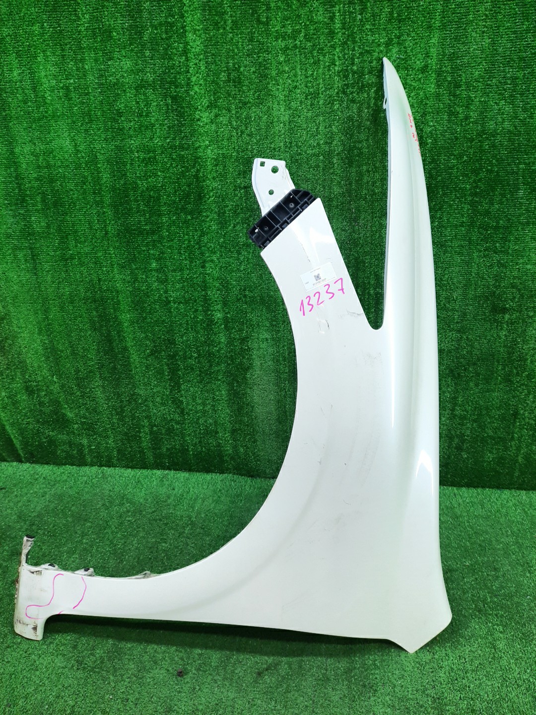 Крыло левое переднее HONDA STREAM RN9, RN6, RN7, RN8 13237 1 ракурс