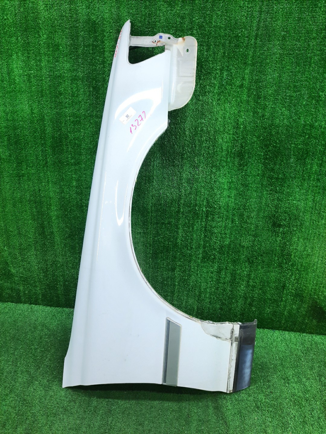 Крыло правое переднее TOYOTA CHASER GX81 13272 1 ракурс