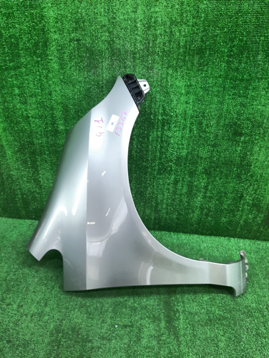 Крыло правое переднее HONDA FIT, JAZZ GD2, GD3, GD4, GD1 13367 1 ракурс