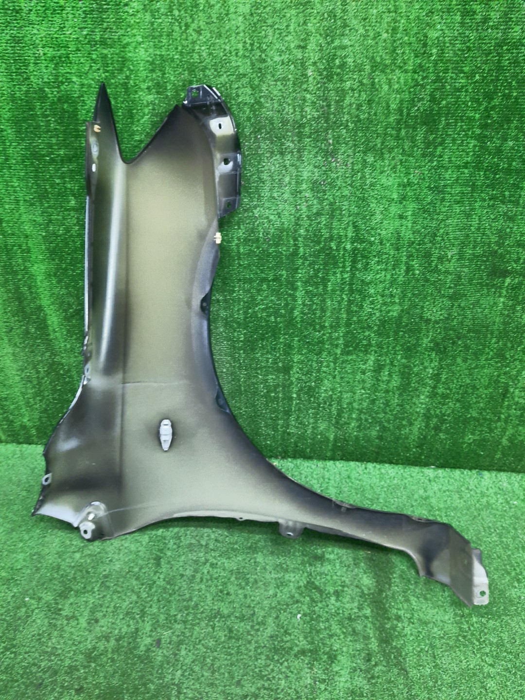 Крыло левое переднее TOYOTA COROLLA FIELDER, COROLLA  AXIO ZRE144G, ZRE142G, NZE144G, NZE141G, NZE141, NZE144, ZRE142, ZRE144 13406 3 ракурс