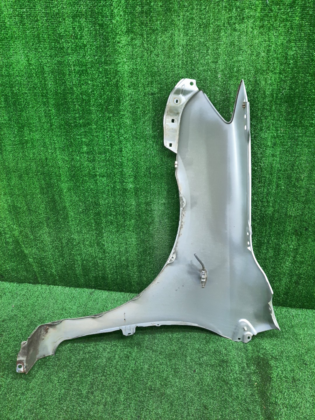 Крыло правое переднее TOYOTA COROLLA FIELDER, COROLLA  AXIO ZRE144G, ZRE142G, NZE144G, NZE141G, NZE141, NZE144, ZRE142, ZRE144 13549 4 ракурс