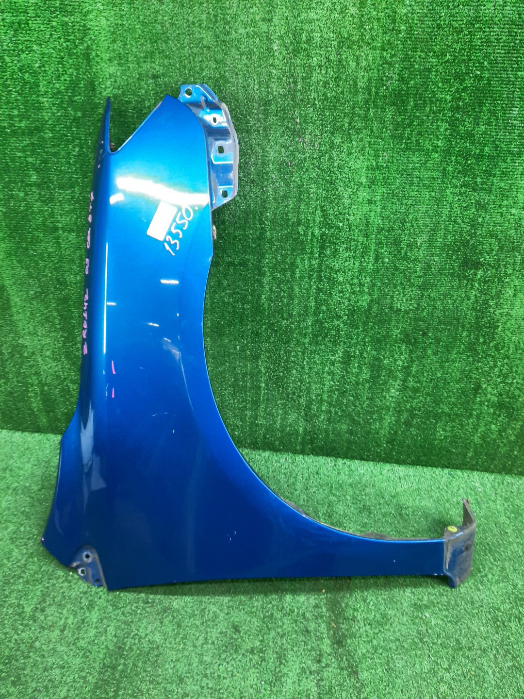Крыло правое переднее TOYOTA COROLLA FIELDER, COROLLA  AXIO ZRE144G, ZRE142G, NZE144G, NZE141G, NZE141, NZE144, ZRE142, ZRE144 13550 1 ракурс