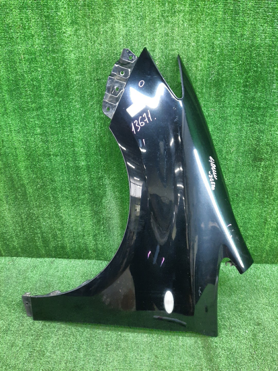 Крыло левое переднее TOYOTA WISH ZGE20W, ZGE20G, ZGE25W, ZGE21G, ZGE22W, ZGE25G X 1 ракурс