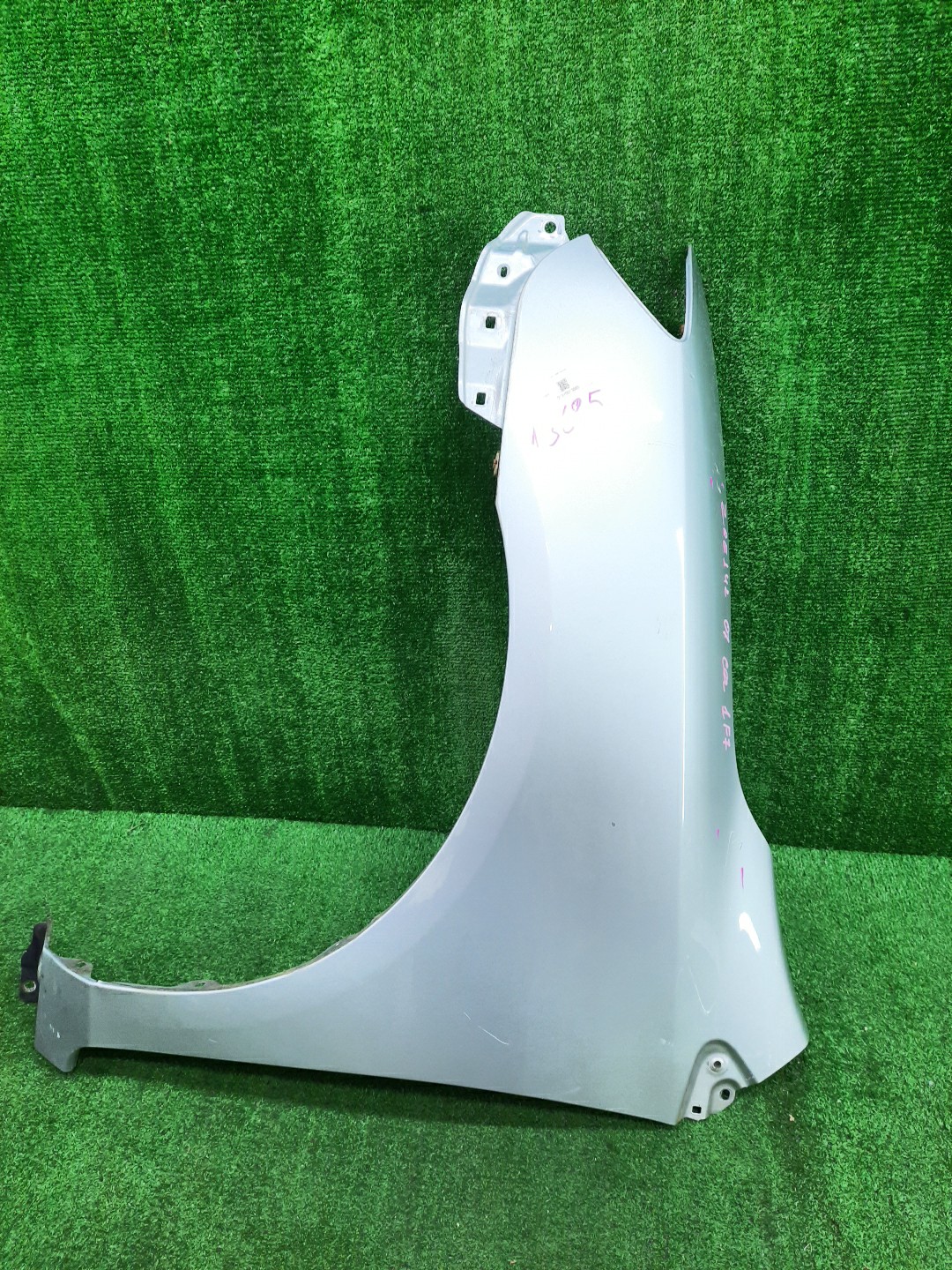 Крыло левое переднее TOYOTA COROLLA FIELDER, COROLLA  AXIO ZRE144G, ZRE142G, NZE144G, NZE141G, NZE141, NZE144, ZRE142, ZRE144 13685 1 ракурс