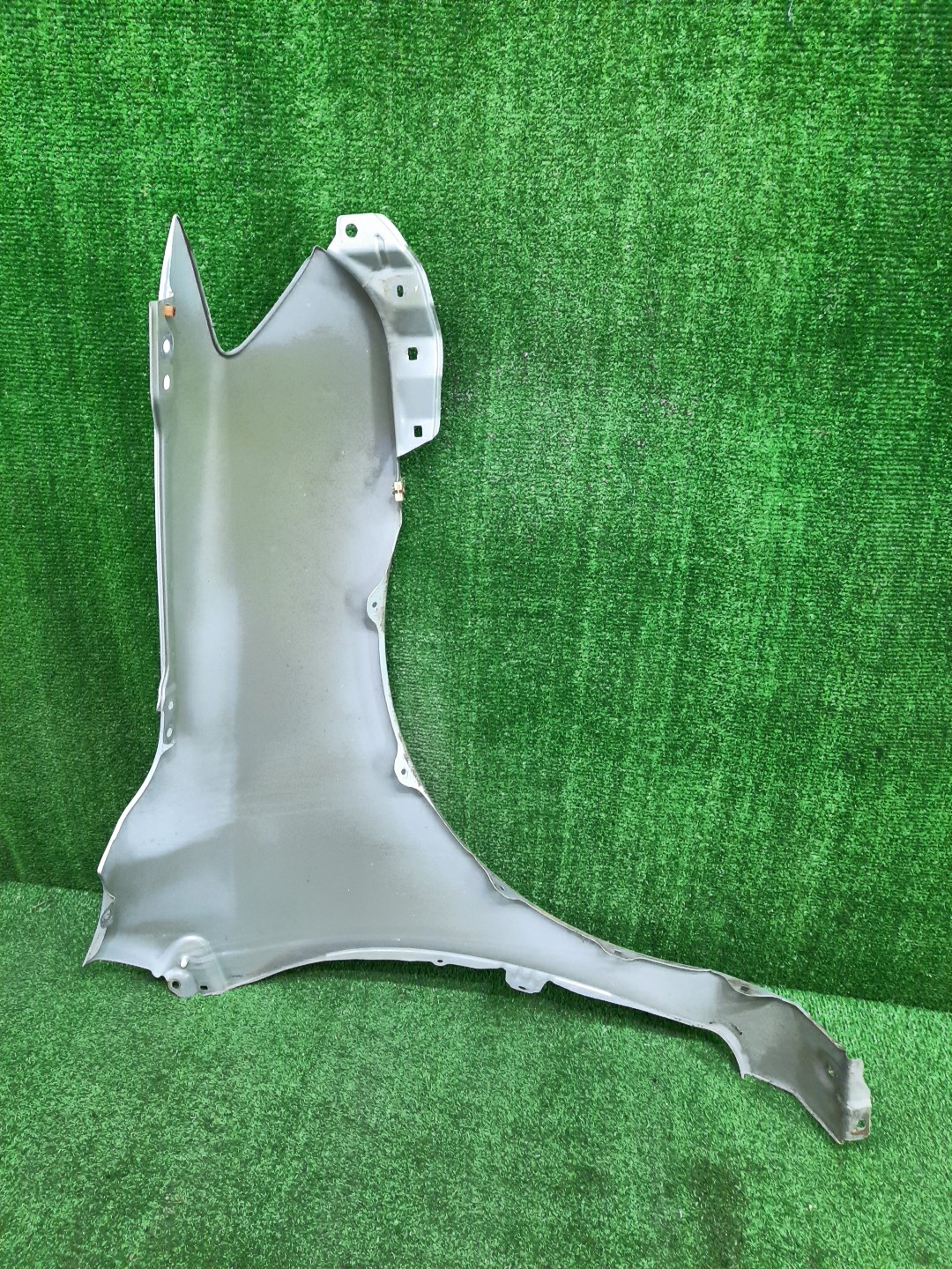 Крыло левое переднее TOYOTA COROLLA FIELDER, COROLLA  AXIO ZRE144G, ZRE142G, NZE144G, NZE141G, NZE141, NZE144, ZRE142, ZRE144 13685 3 ракурс