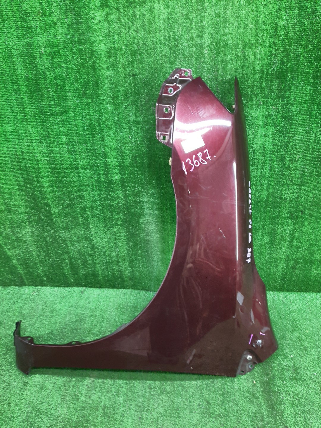Крыло левое переднее TOYOTA COROLLA FIELDER, COROLLA  AXIO ZRE144G, ZRE142G, NZE144G, NZE141G, NZE141, NZE144, ZRE142, ZRE144 13687 1 ракурс