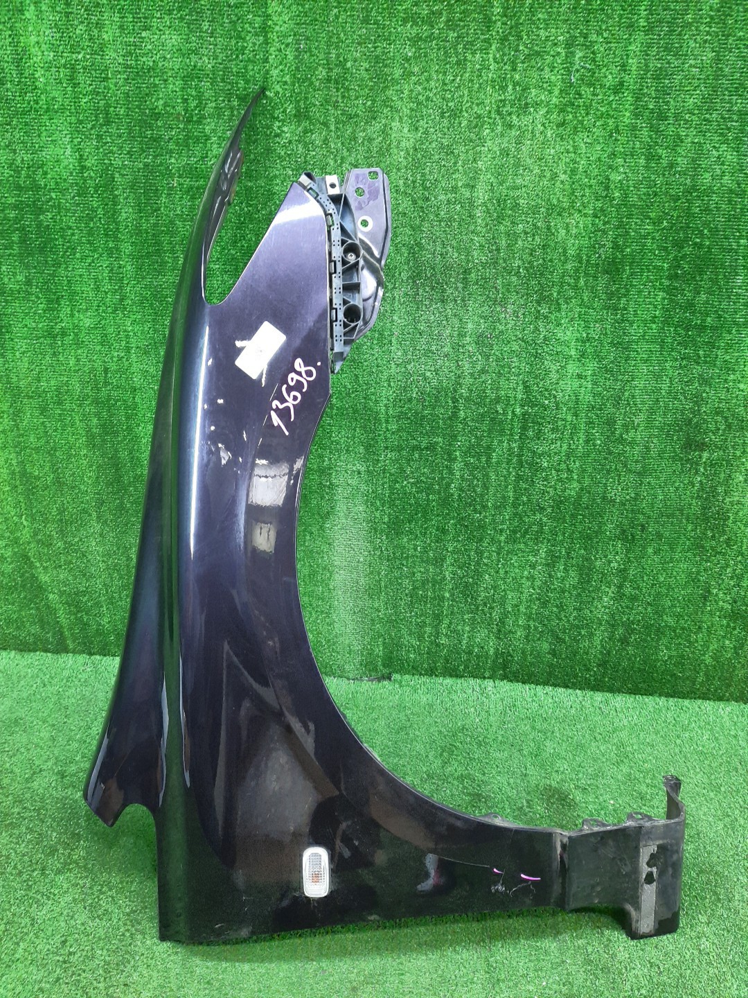 Крыло правое переднее HONDA CIVIC FD2, FD1, FD3 13698 1 ракурс Крыло правое переднее HONDA CIVIC FD2, FD1, FD3 13698 1 ракурс
