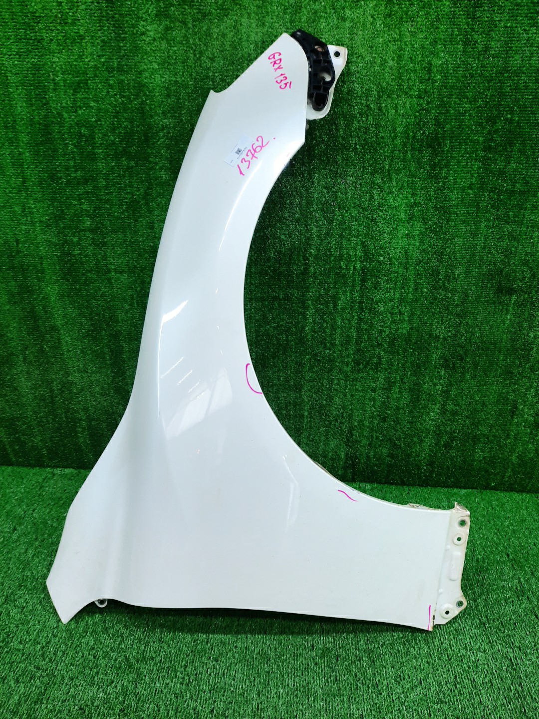 Крыло правое переднее TOYOTA MARK X GRX130, GRX133, GRX135 13762 1 ракурс